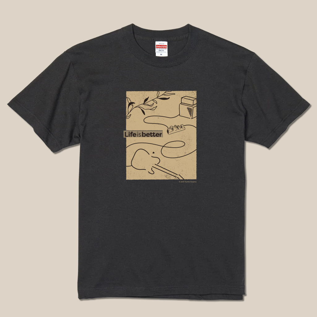 "Life is Better" T-shirt [Sumi Black M/L/XL]